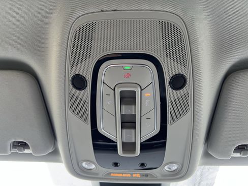 Used 2025 Audi Q7 Premium Plus w/ Premium Plus Package image 28