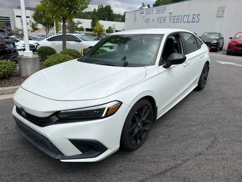 Used 2023 Honda Civic Sport image 3