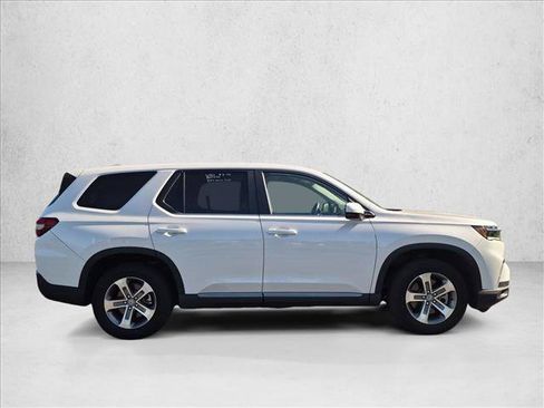 Used 2023 Honda Pilot EX-L image 4