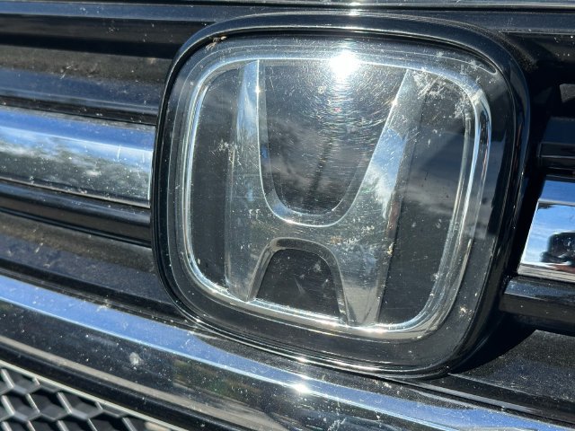 Used 2017 Honda Pilot Touring image 9