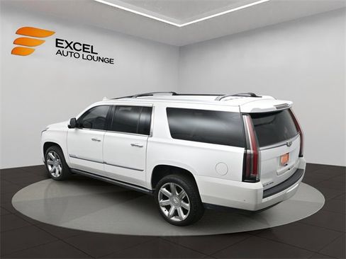 Used 2017 Cadillac Escalade ESV Premium Luxury image 48