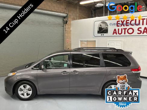 Used 2014 Toyota Sienna LE FWD image 8