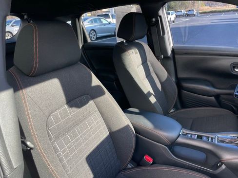 Certified 2024 Honda HR-V Sport image 30