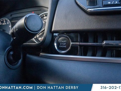 Used 2024 Mitsubishi Outlander SE Black Edition image 9