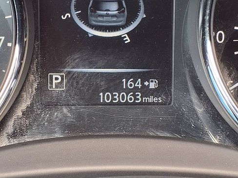 Used 2017 Nissan Rogue SV w/ Sun & Sound Touring Package AWD/4WD image 34