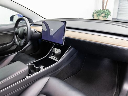 Used 2020 Tesla Model 3 Performance AWD/4WD image 14