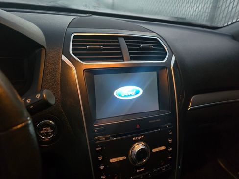 Certified 2017 Ford Explorer Sport image 12