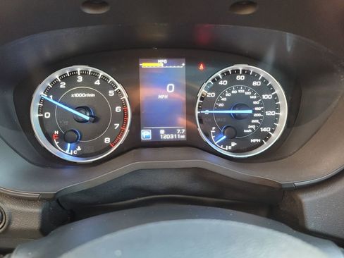 Used 2022 Subaru Ascent Limited w/ Technology Package image 32