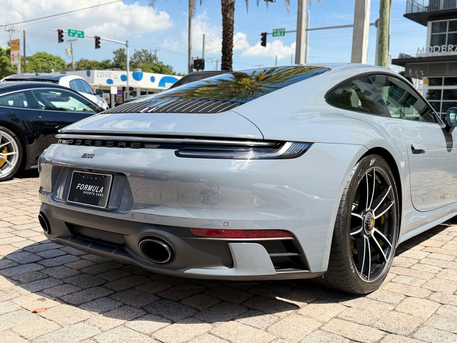 Used 2024 Porsche 911 Carrera GTS RWD image 12