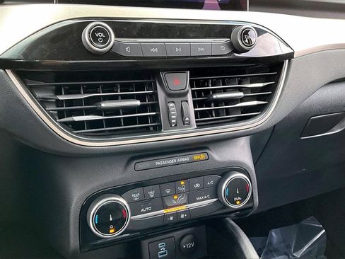 Used 2022 Ford Escape SE w/ Convenience Package image 31