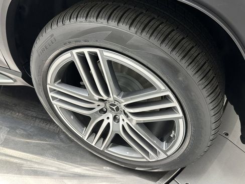 New 2026 Mercedes-Benz GLS 450 4MATIC image 24