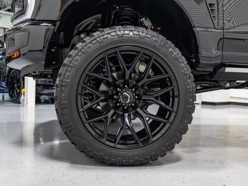 Used 2025 Ford F250 Platinum AWD/4WD image 11