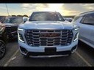 Used 2025 GMC Yukon XL Denali video 3