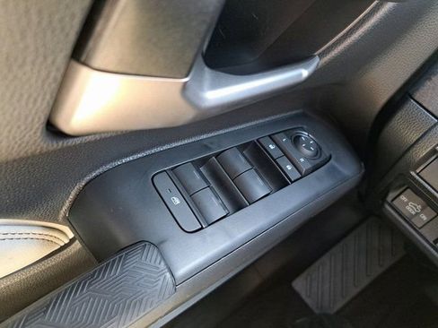 Certified 2026 Toyota Tacoma Limited AWD/4WD image 28
