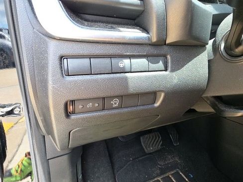 Used 2023 Nissan Rogue SV FWD image 14
