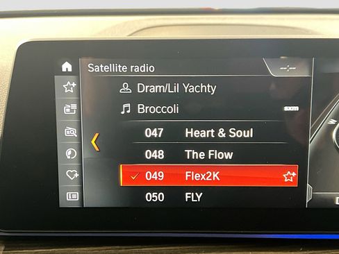 Used 2018 BMW 540i image 11