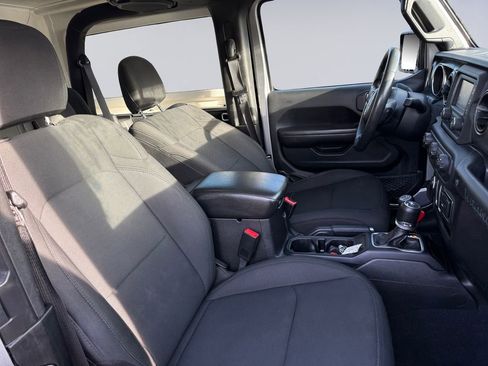 Used 2019 Jeep Wrangler Sport image 19