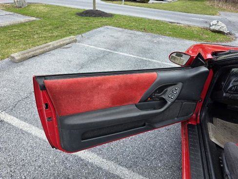 Used 1996 Chevrolet Camaro Z28 image 10