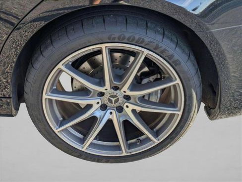 Used 2019 Mercedes-Benz S 560 Sedan image 7
