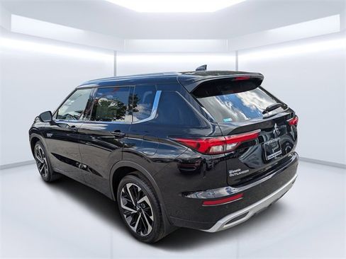 New 2025 Mitsubishi Outlander SEL image 5