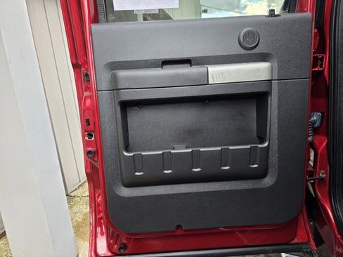 Used 2016 Ford F350 Lariat image 19