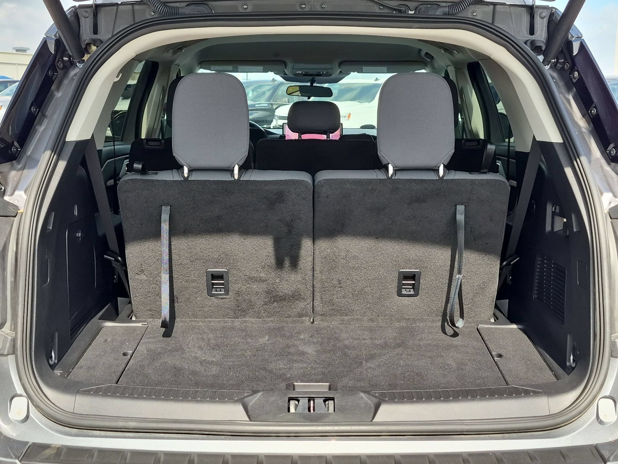 Used 2025 Ford Explorer Active RWD image 26