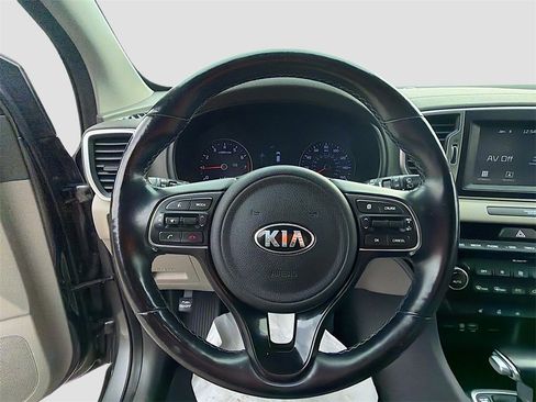 Used 2019 Kia Sportage EX w/ EX Premium Package image 11