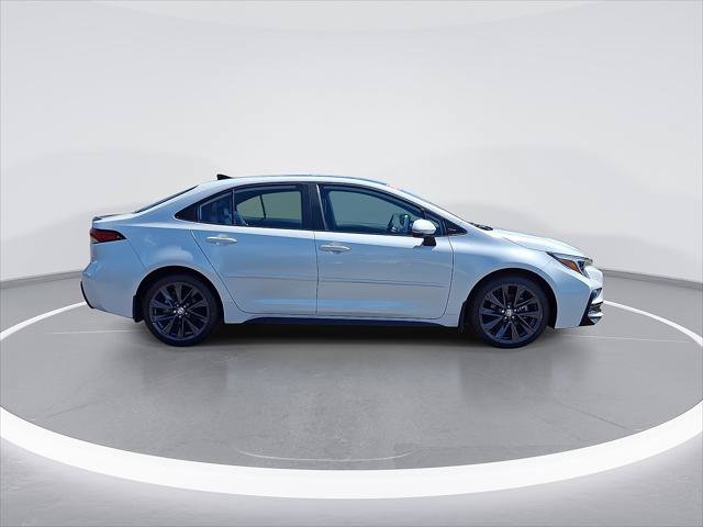 Certified 2025 Toyota Corolla XSE FWD image 10