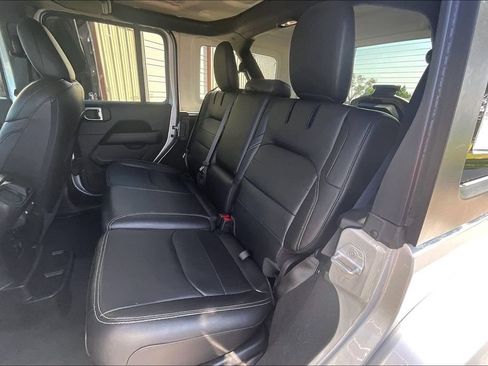 Used 2023 Jeep Wrangler Unlimited Sahara AWD/4WD image 26