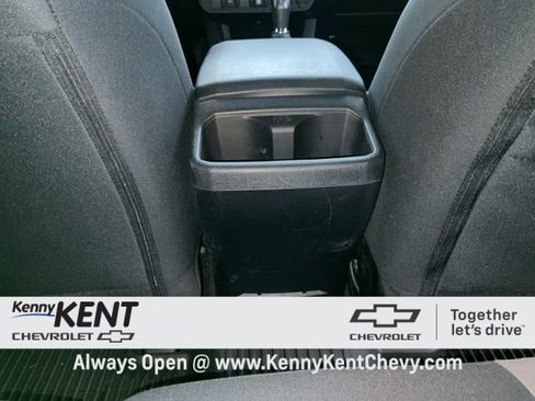 Used 2021 Toyota Tacoma TRD Off-Road image 12