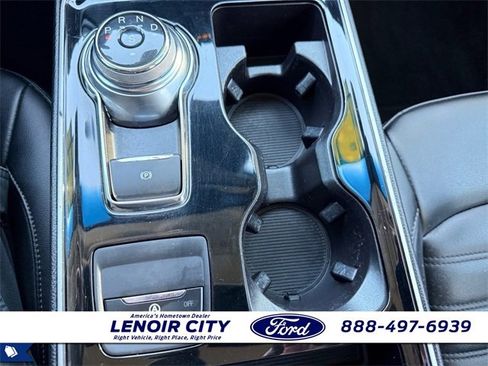 Certified 2019 Ford Edge SEL w/ Equipment Group 201A image 28