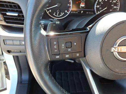 Used 2023 Nissan Rogue SV w/ SV Premium Package image 21