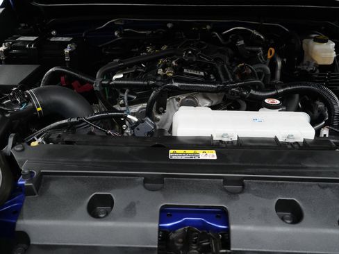 Used 2024 Toyota Tacoma TRD Off-Road image 28