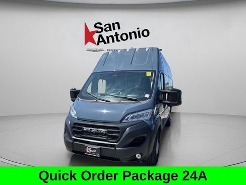 Used 2024 RAM ProMaster 3500 FWD image 4
