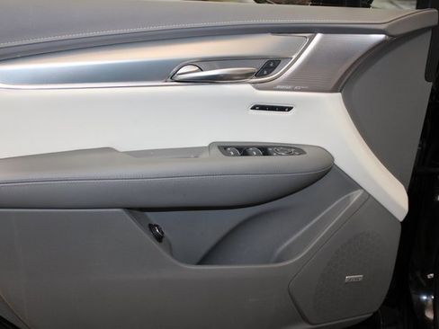 Certified 2022 Cadillac XT5 Premium Luxury image 28