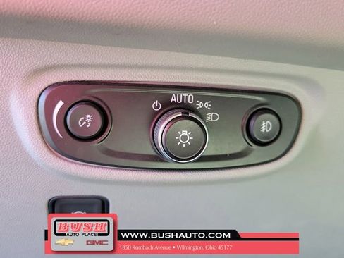 Used 2024 GMC Terrain SLT FWD image 23