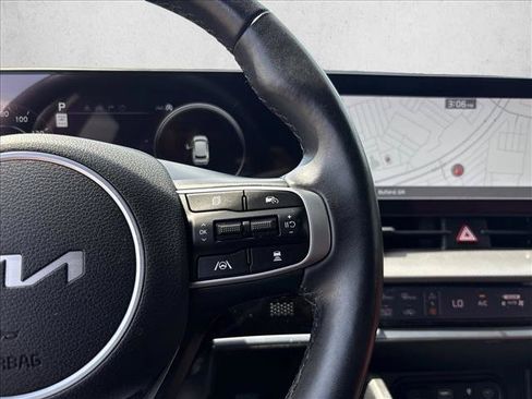 Used 2024 Kia Sportage SX FWD image 19