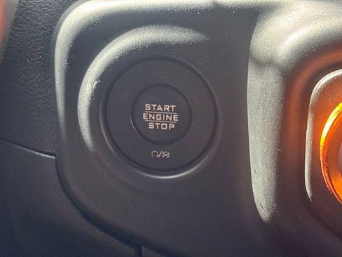 Used 2019 Jeep Wrangler Unlimited Sport S image 12