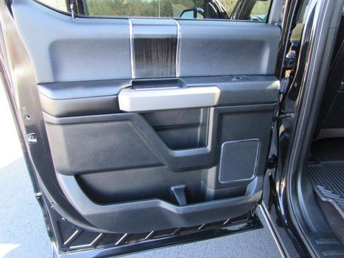 Used 2019 Ford F150 Platinum w/ Equipment Group 701A Luxury image 26