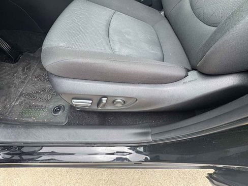 Used 2024 Toyota RAV4 AWD Hybrid image 13