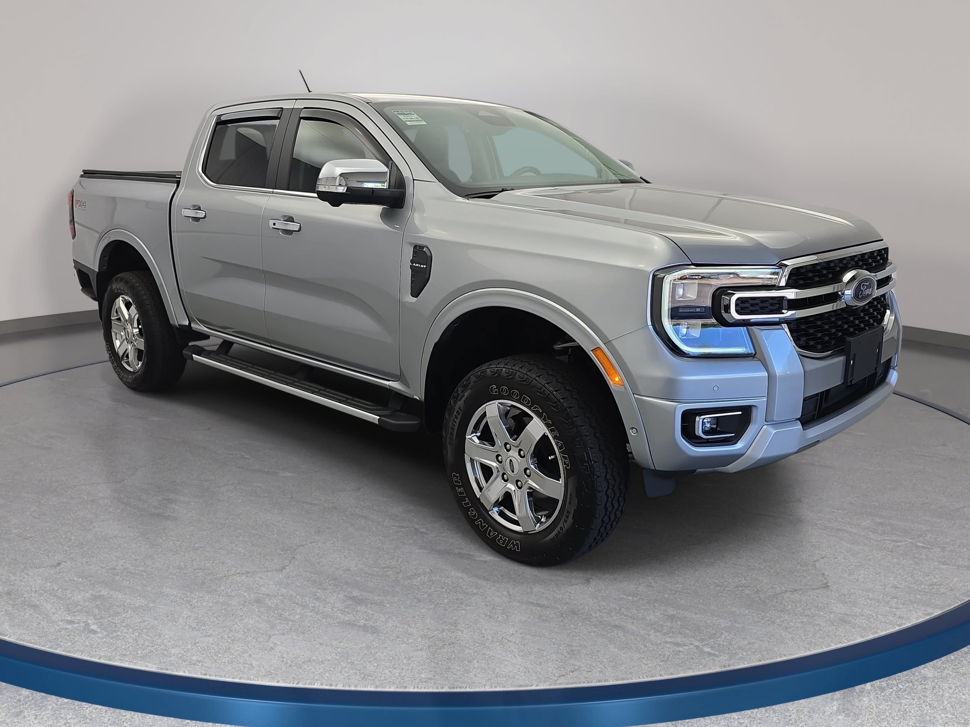 Used 2024 Ford Ranger Lariat w/ FX4 Off-Road Package AWD/4WD image 3
