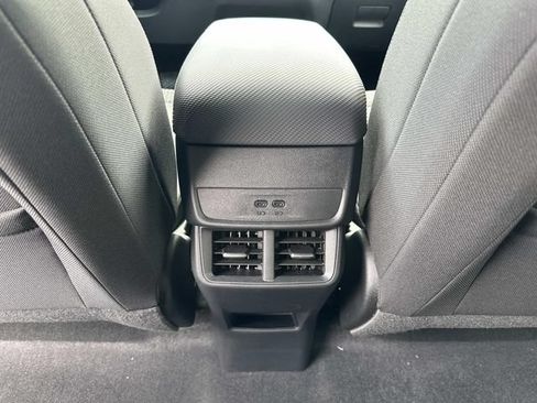 New 2026 Chevrolet Equinox LT w/ Safety and Technology Package FWD image 12