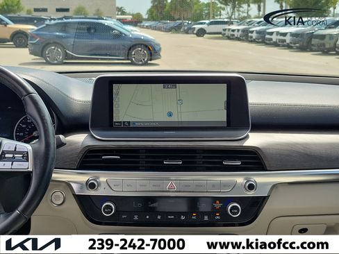 Certified 2022 Kia Telluride EX w/ EX Premium Package FWD image 19