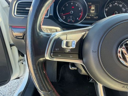 Used 2017 Volkswagen Jetta GLI image 23