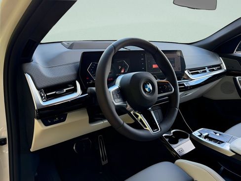 New 2026 BMW X2 xDrive28i w/ Technology Package AWD/4WD image 9