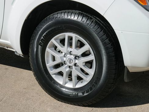 Used 2019 Nissan Frontier SV image 47