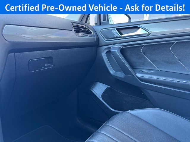 Certified 2023 Volkswagen Tiguan SE w/ Panoramic Sunroof Package AWD/4WD image 15