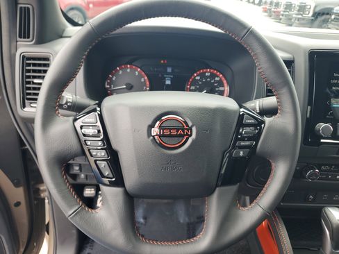 Used 2024 Nissan Frontier Pro-X w/ Technology Package image 19