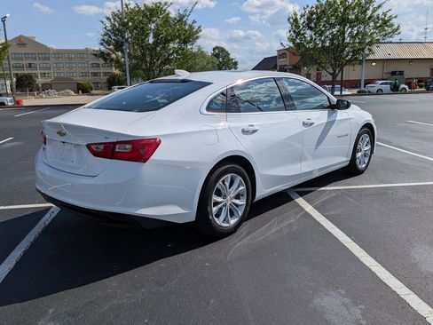 Used 2024 Chevrolet Malibu LT FWD image 3