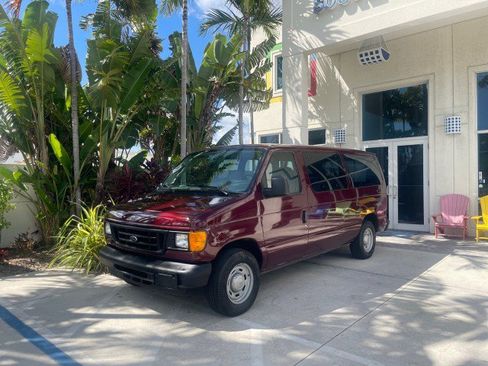 Used 2006 Ford E-150 and Econoline 150 Wagon image 30